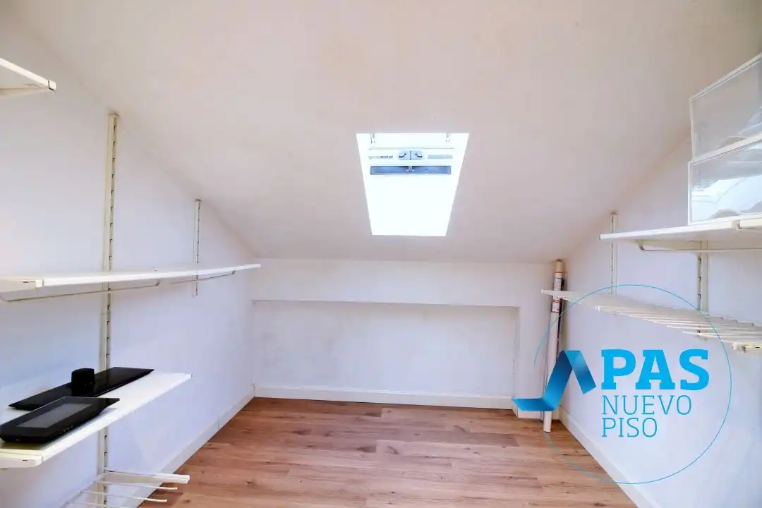 Habitación de Casa o chalet en venta en El Astillero   con Calefacción, Jardín privado y Trastero