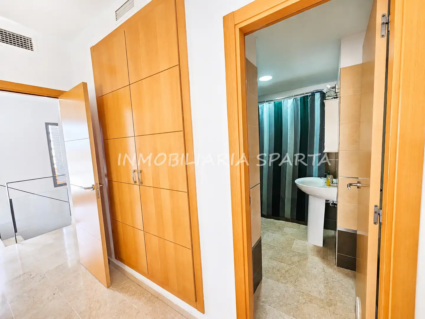Attic for rent in Avenida Presidente Adolfo Suarez, 2, Sanlúcar la Mayor