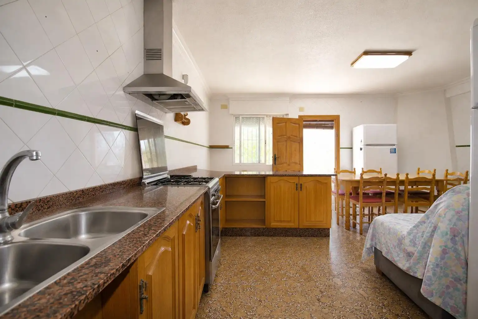 Cocina de Casa o chalet en venta en Elche / Elx con Jardín privado y Alarma