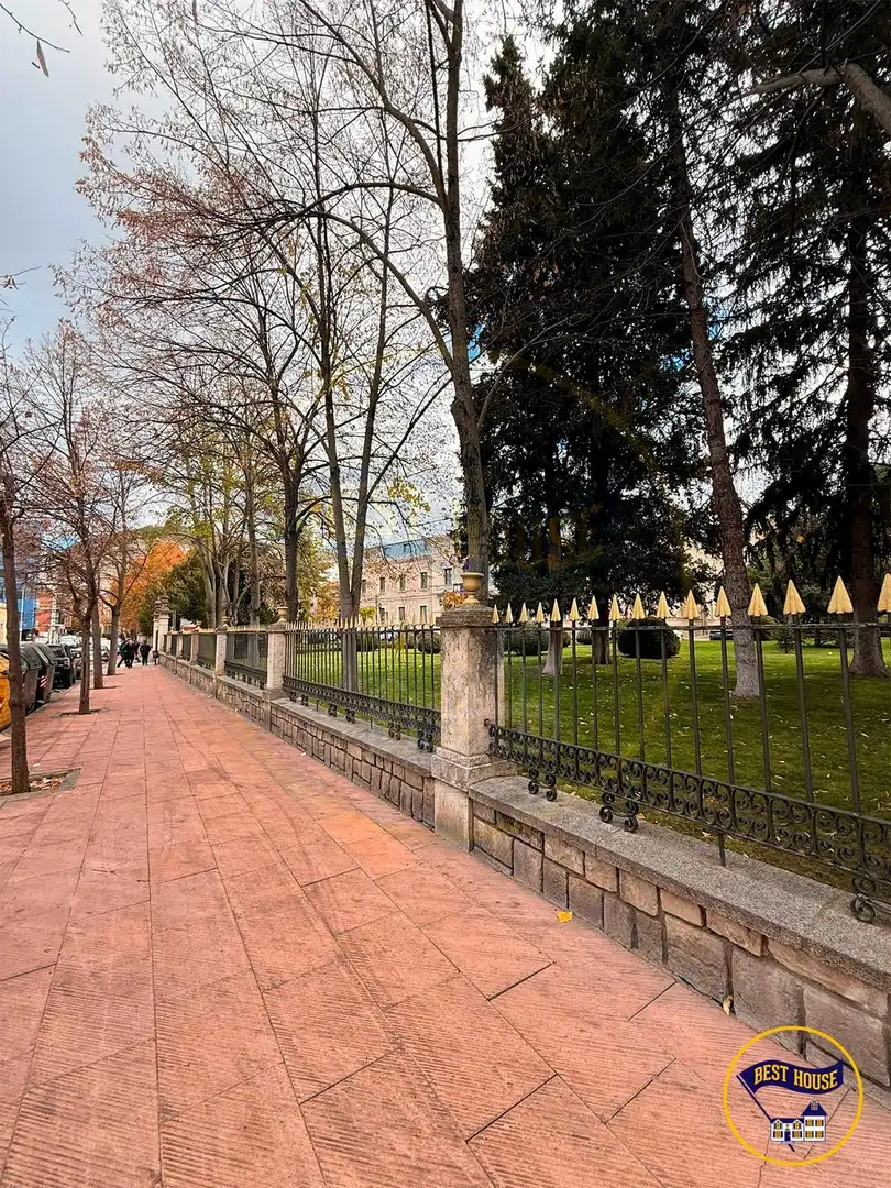Piso en venta en RAMON Y CAJAL, Centro