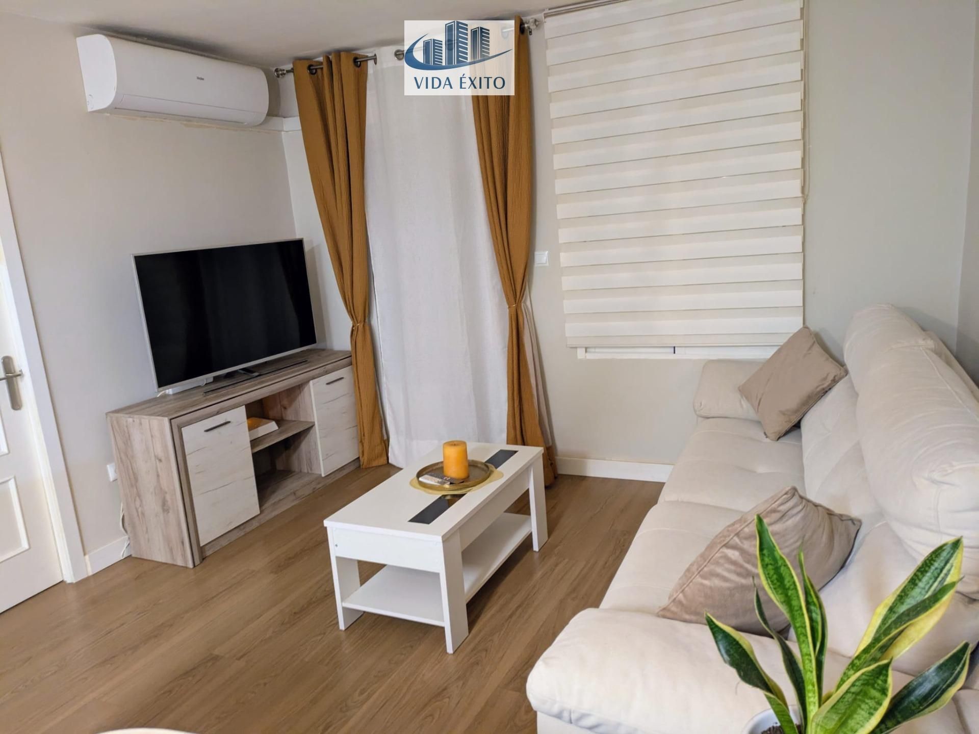 Living room of Flat for sale in Bailén  with Air Conditioner and Heating