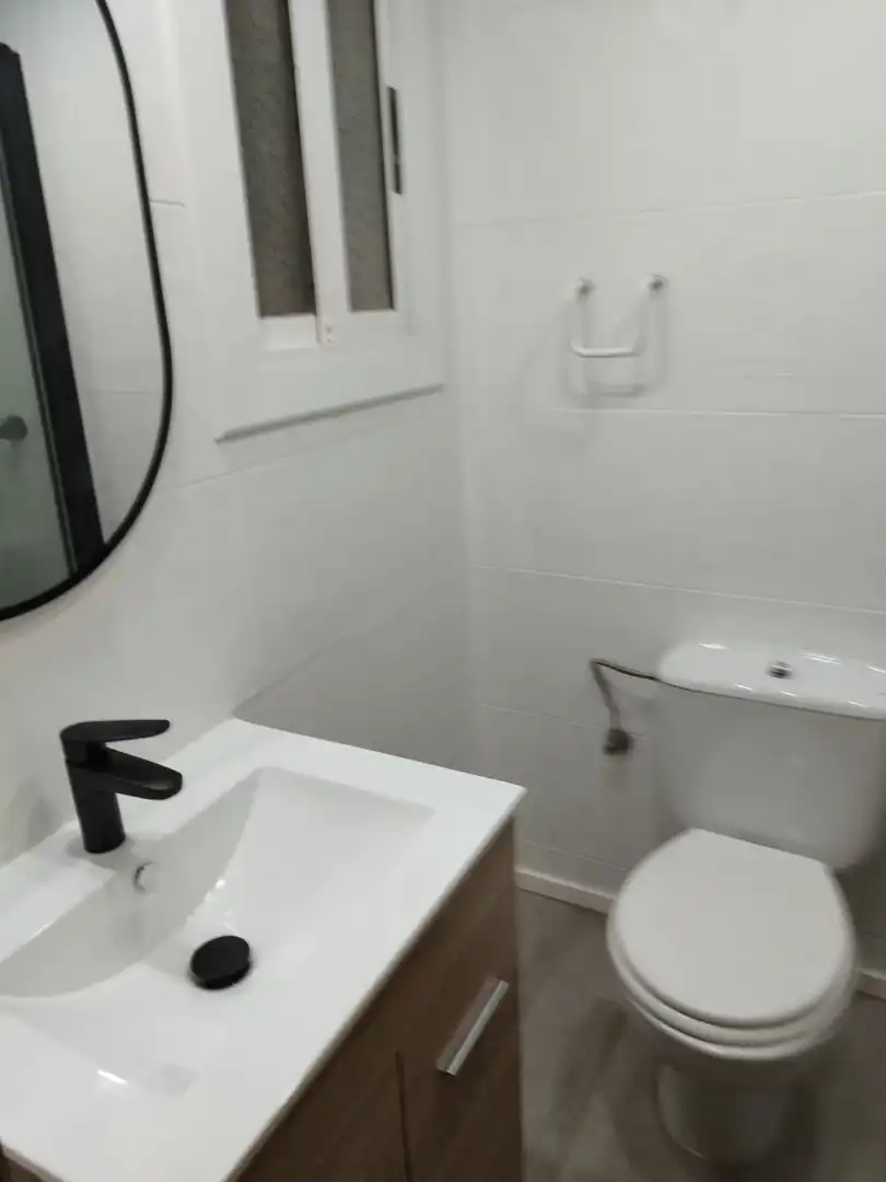 Badezimmer von Wohnung zum Verkauf in Santa Perpètua de Mogoda mit Heizung, Möbliert und Balkon