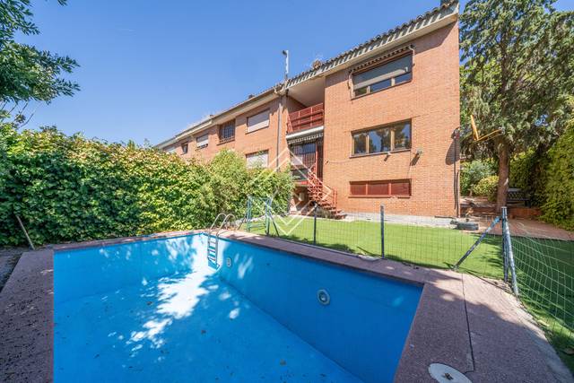 Casa adosada en Venta en Aravaca