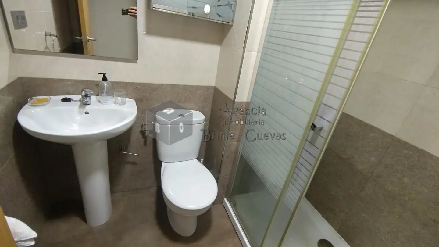 Badezimmer von Wohnung zum Verkauf in Oviedo  mit Heizung