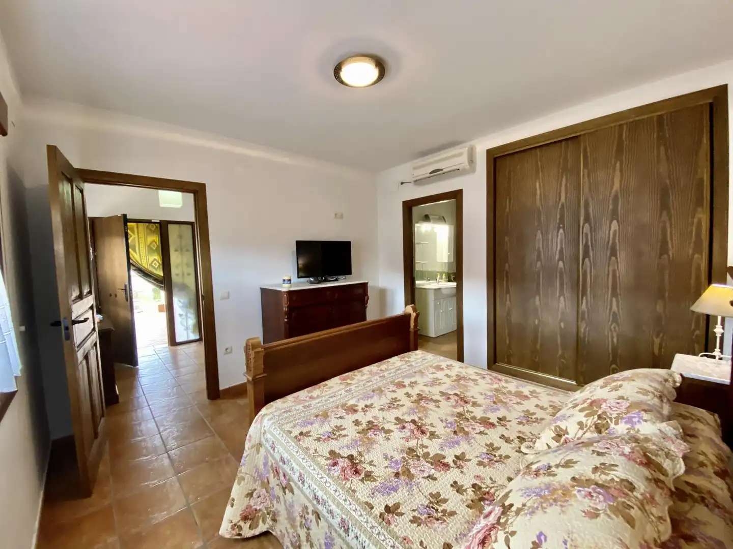 Habitación de Casa o chalet en venta en Los Cortijos  con Calefacción, Terraza y Trastero