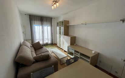 Living room of Flat to rent in Alcalá de Henares  with Furnished and Washing machine