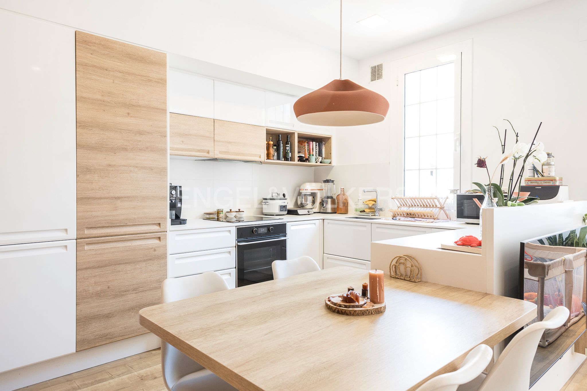 Kitchen of Apartment for sale in  Barcelona Capital  with Air Conditioner, Heating and Parquet flooring