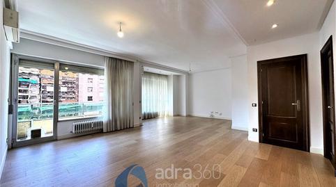 Photo 3 of Flat to rent in Gran Vía Juan Carlos I, Gran Via, La Rioja