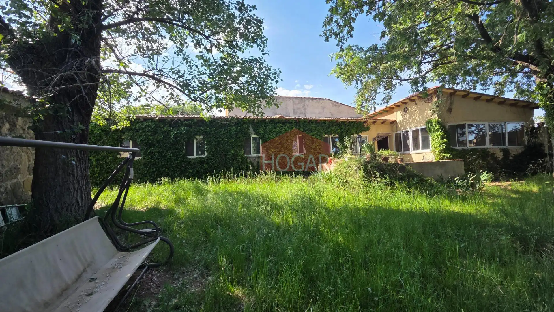 Casa o xalet en venda en Herradón de Pinares amb Calefacció i Moblat