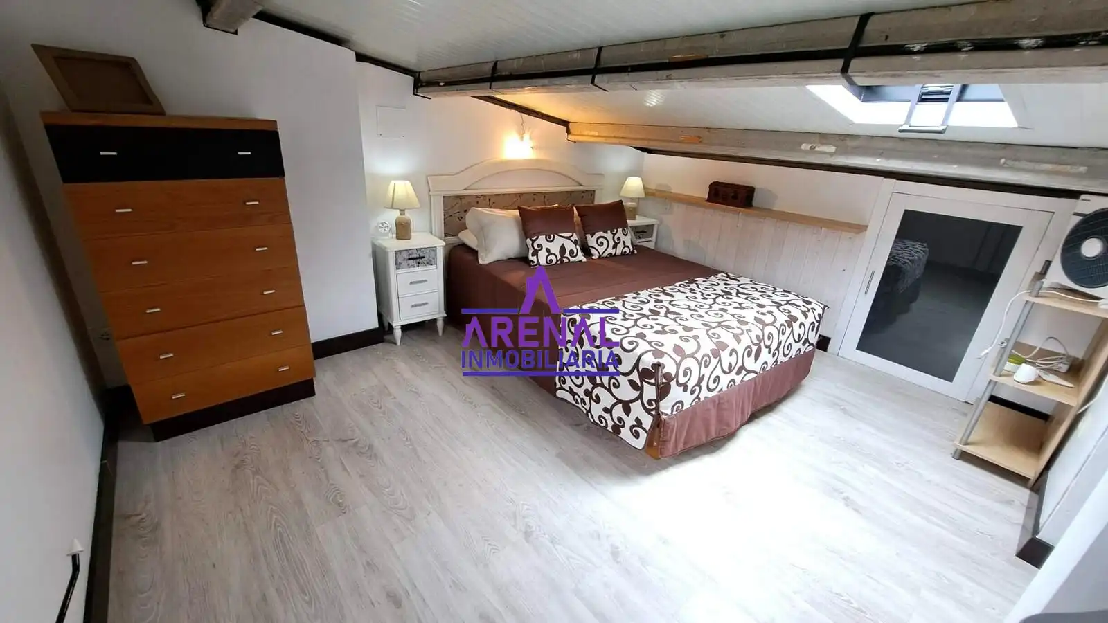 Habitación de Casa o chalet en venta en A Pobra do Caramiñal con Calefacción, Trastero y Amueblado