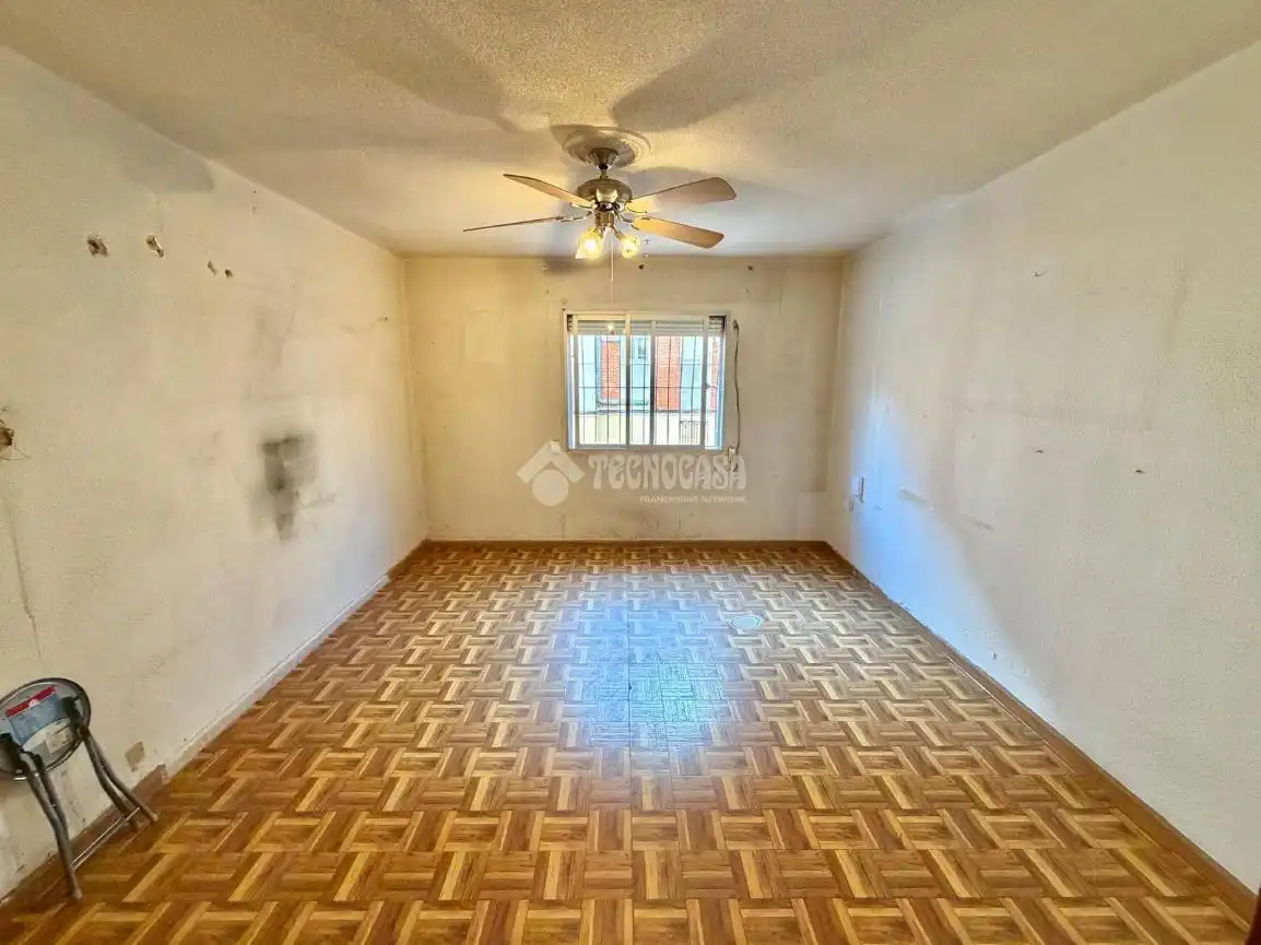Flat for sale in Madrid