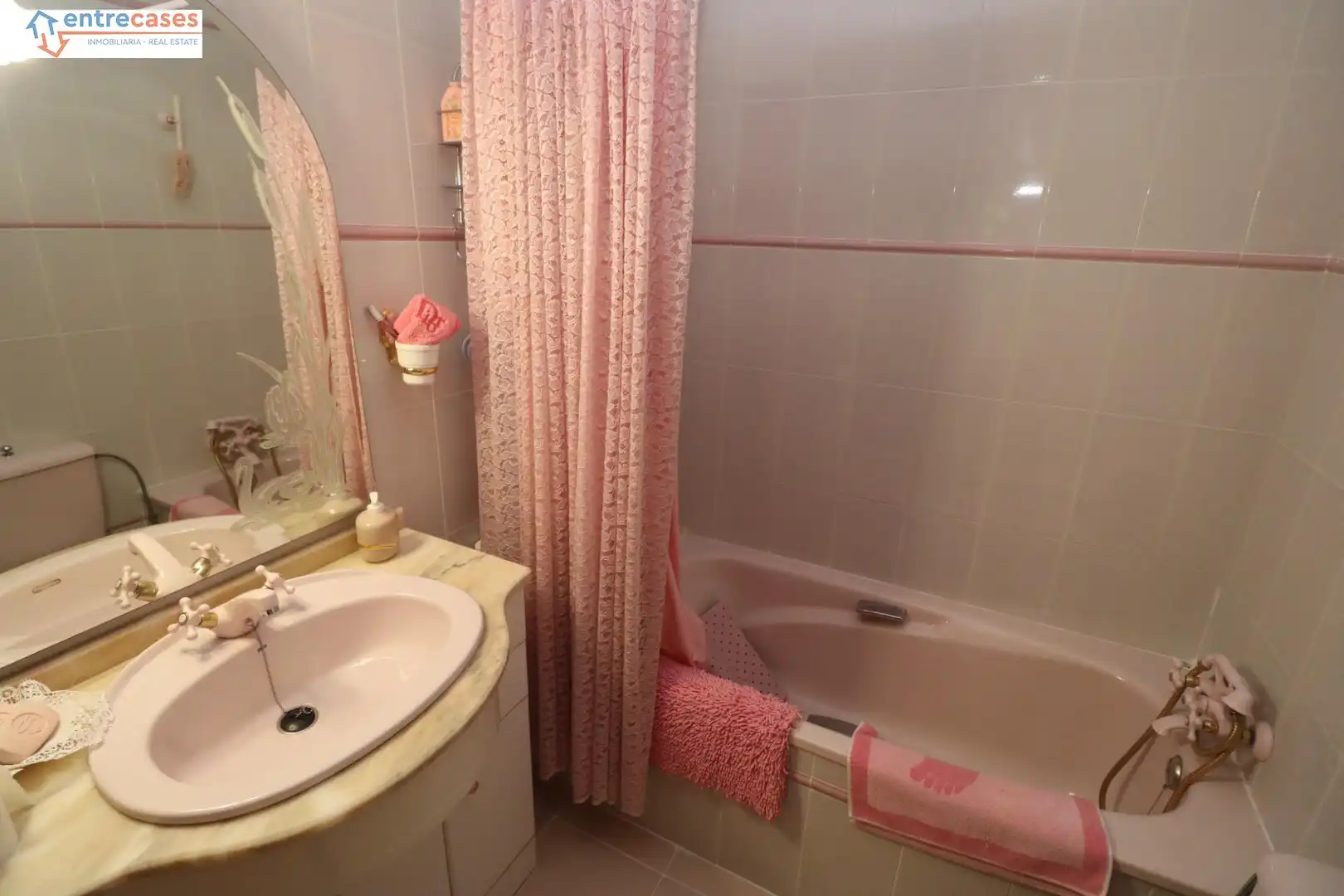 Baño de Planta baja en venta en Gilet con Amueblado y Balcón