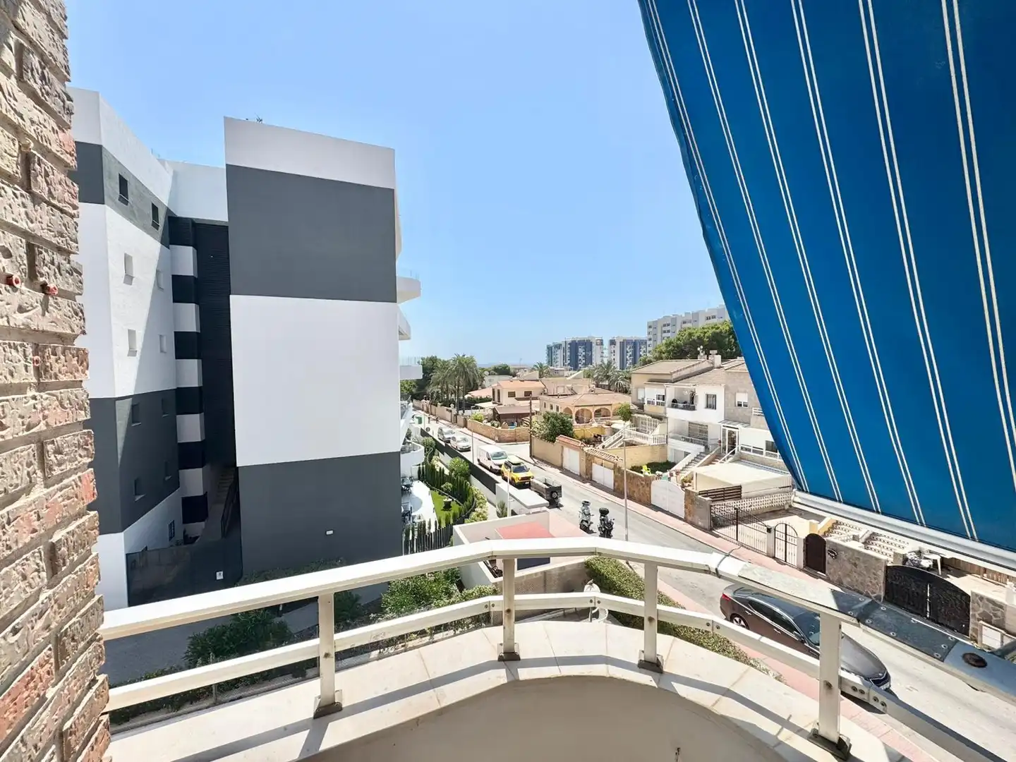 Exterior view of Attic for rent in Torrevieja  with Heating, Terrace and Storage room