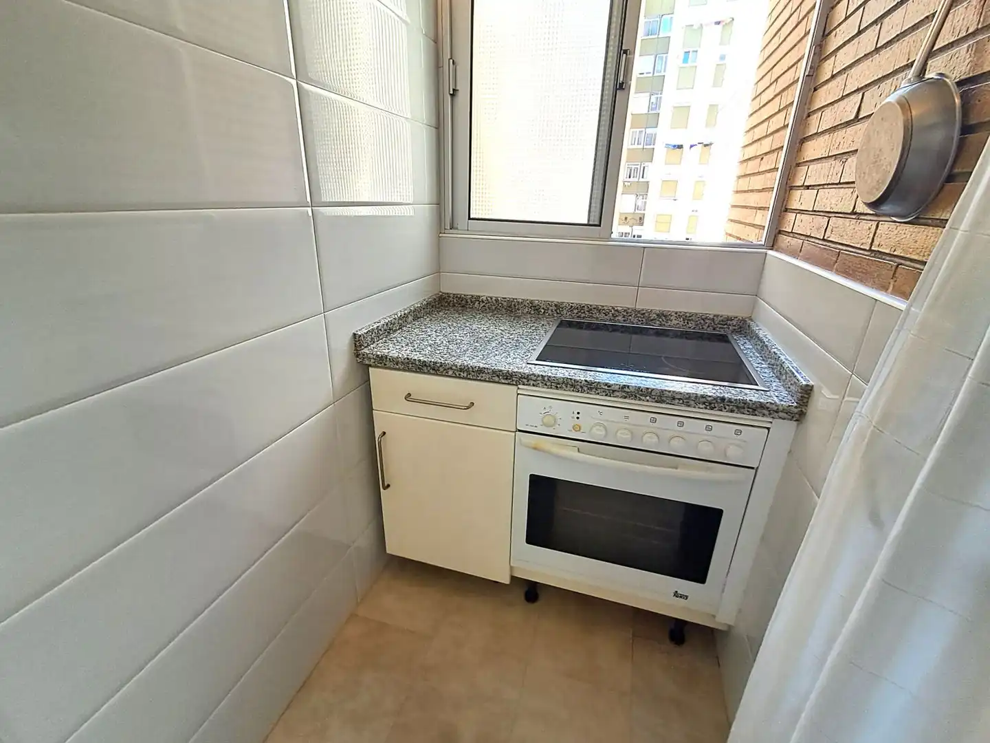 Cuina de Pis en venda en Valladolid amb Calefacció, Parquet i Terrassa
