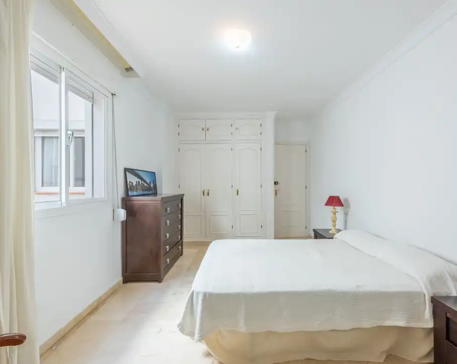 Piso con ascensor en venta en Estepona Pueblo, imagen 10