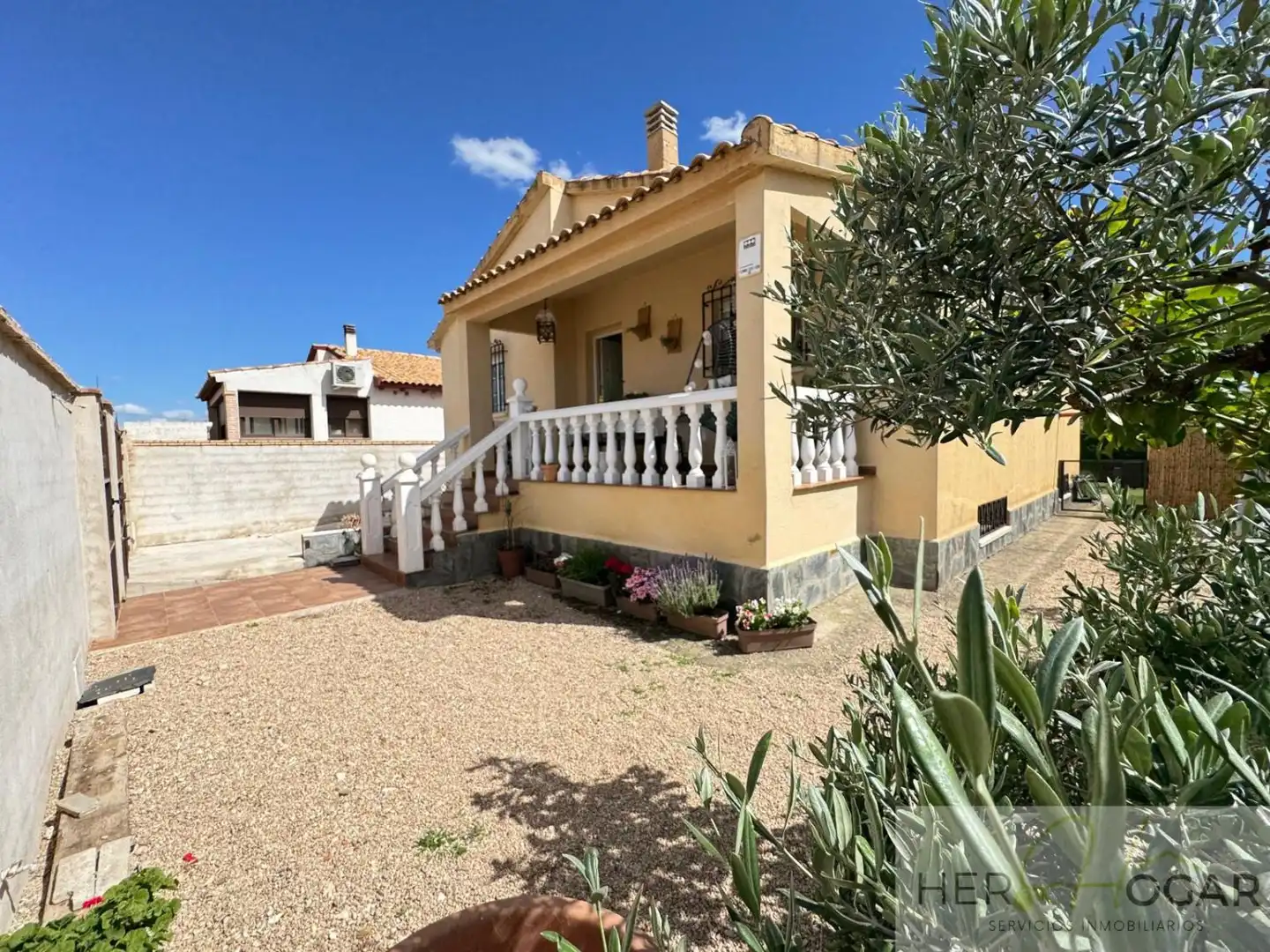 Vista exterior de Casa o chalet en venta en Burguillos de Toledo con Aire acondicionado, Calefacción y Jardín privado