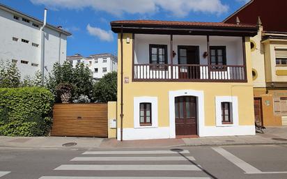 Außenansicht von Haus oder Chalet zum verkauf in Siero mit Terrasse und Balkon