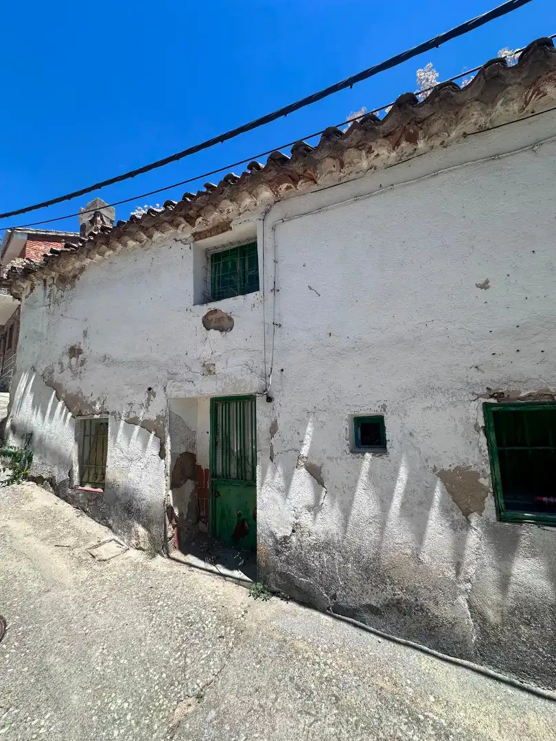 Vista exterior de Casa o chalet en venta en El Hoyo de Pinares 