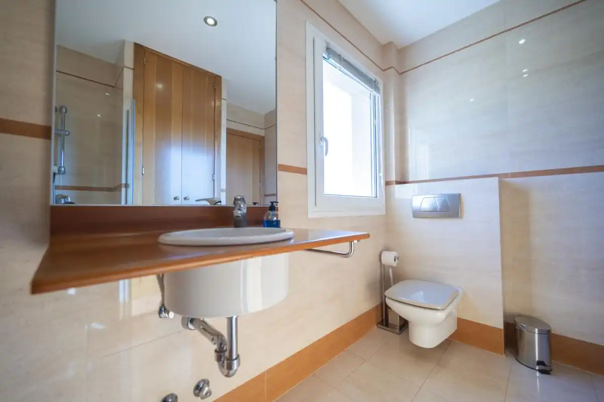 Baño de Casa o chalet de alquiler en Sant Josep de sa Talaia con Aire acondicionado, Calefacción y Jardín privado