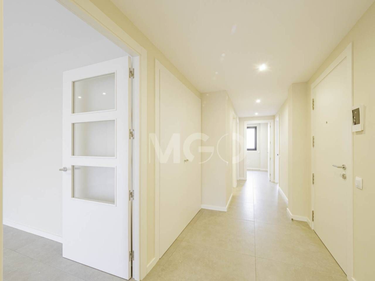 Flat for sale in Vic  with Air Conditioner, Heating and Terrace