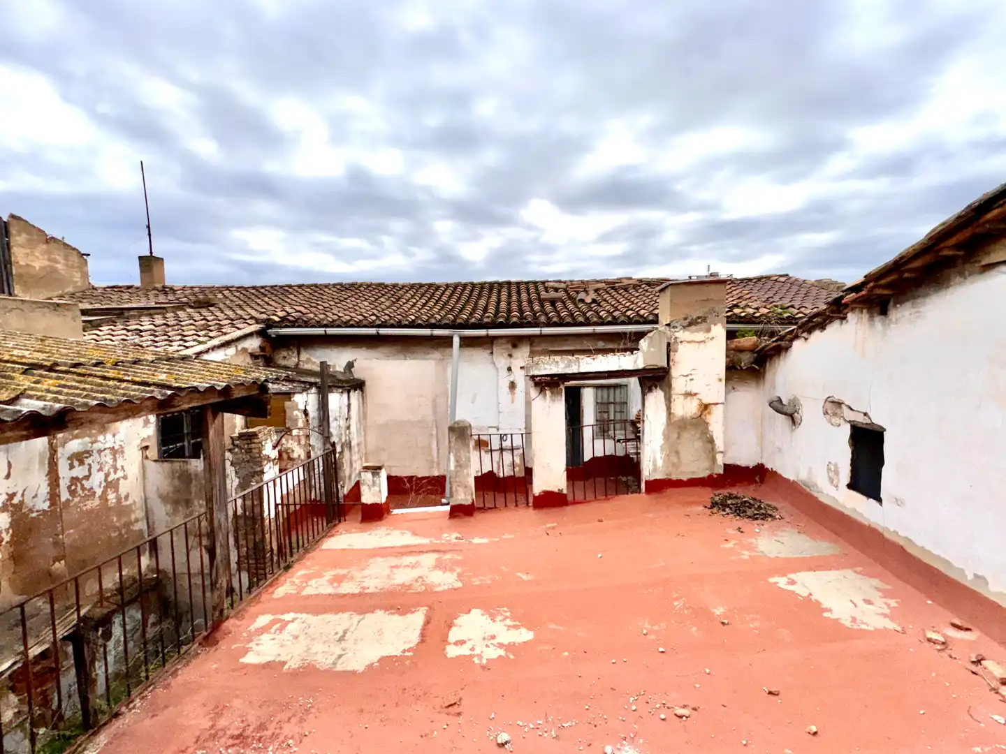 Vista exterior de Casa o chalet en venta en Valencia con Terraza y Balcón