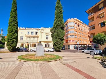Locale commerciale in vendita a Pardaleras
