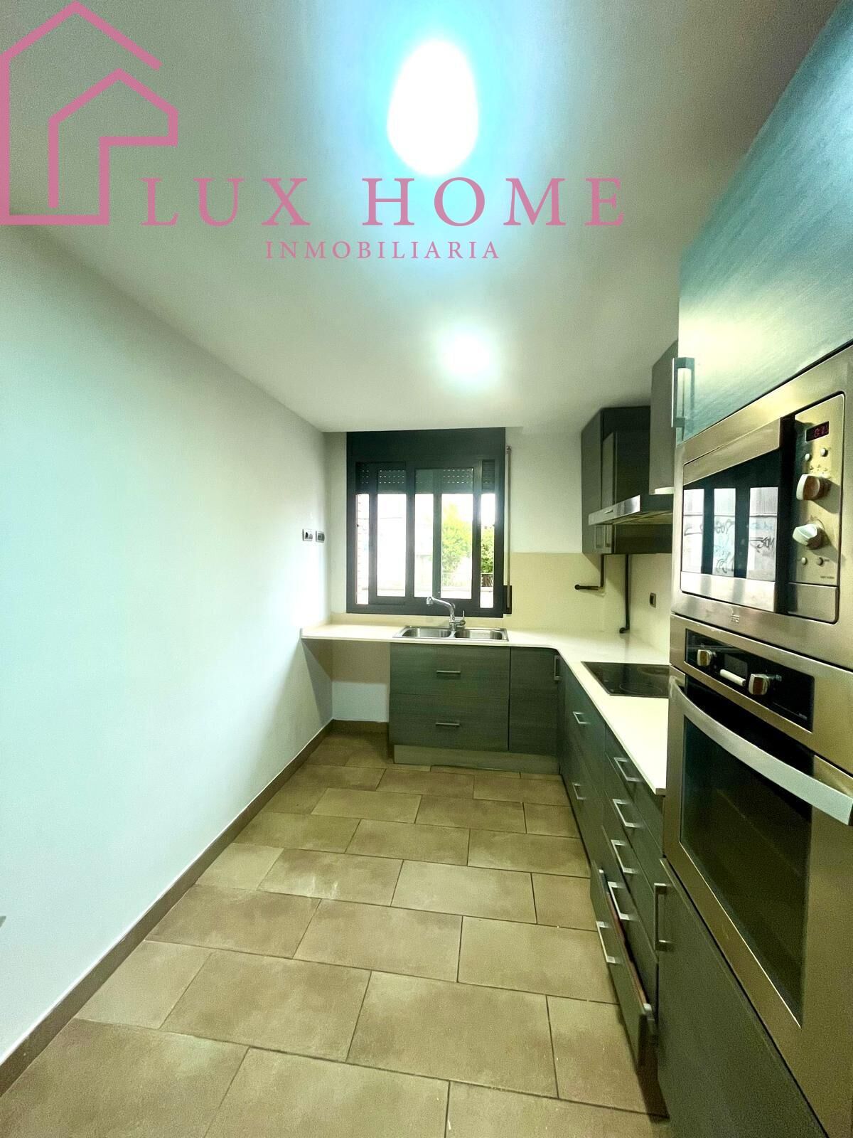 Kitchen of Planta baja for sale in Santa Perpètua de Mogoda  with Air Conditioner, Heating and Terrace