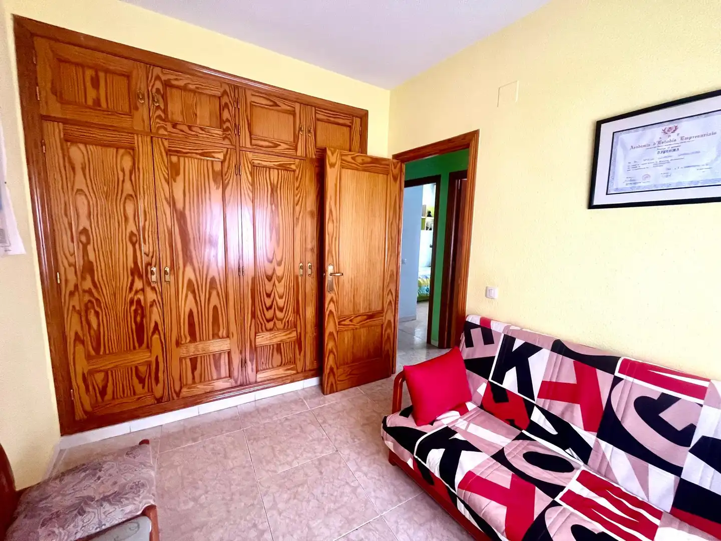 Casa adosada en venta en Fernán Caballero con Calefacción y Terraza