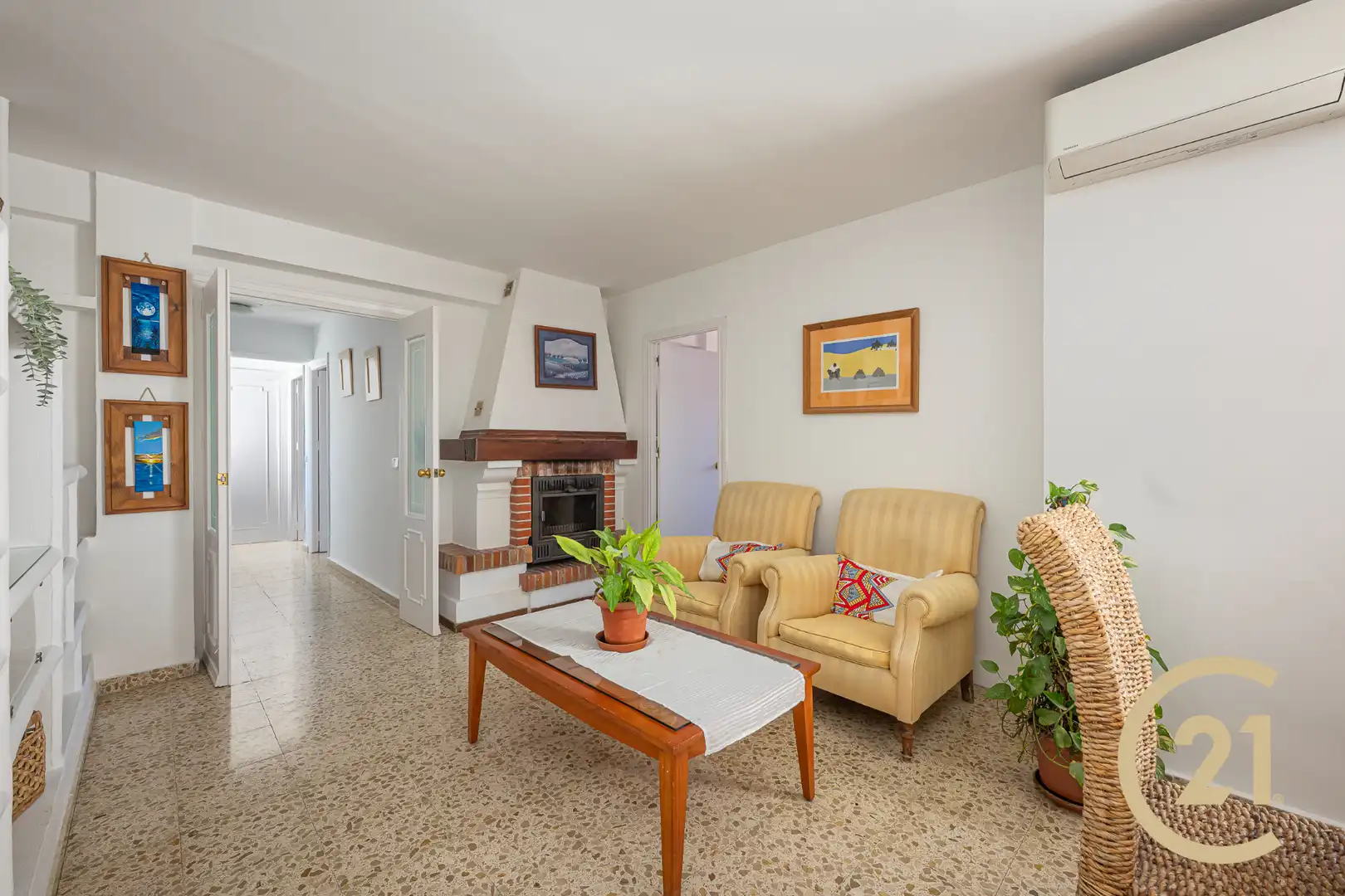 Sala de estar de Ático en venta en Marbella con Aire acondicionado, Terraza y Internet