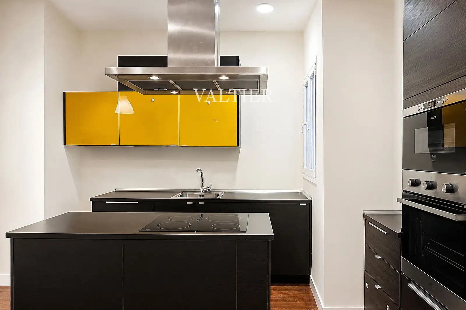 Kitchen of Flat for rent in Madrid  with Air Conditioner