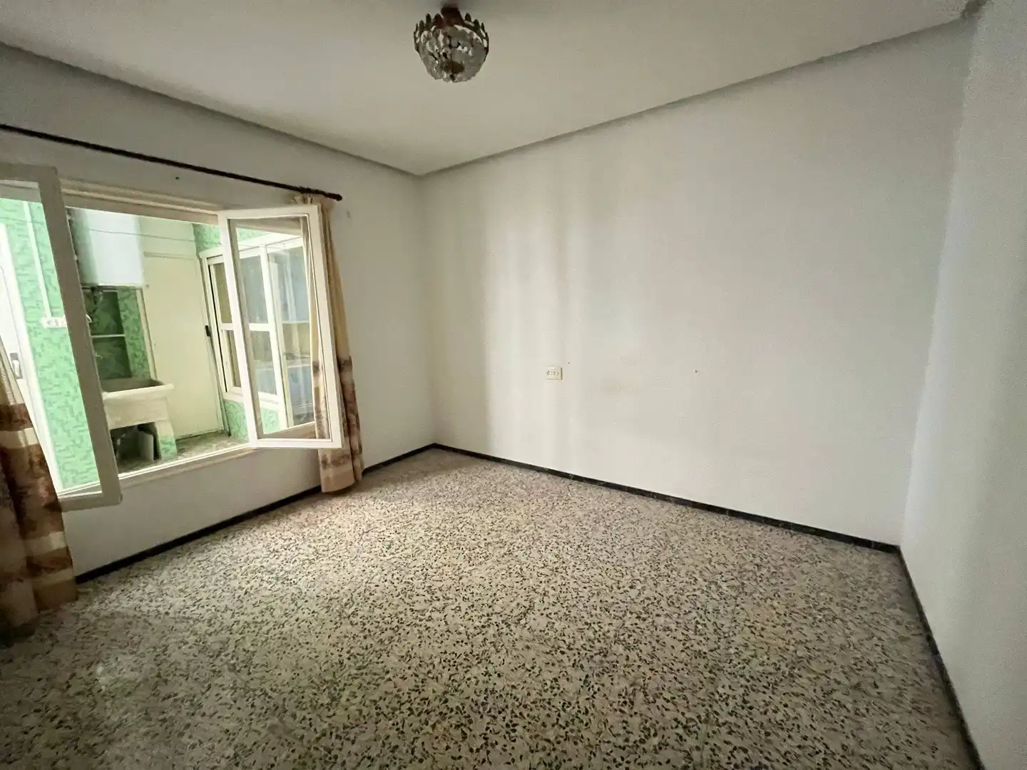 Living room of Flat for sale in Elche / Elx  with Storage room and Balcony
