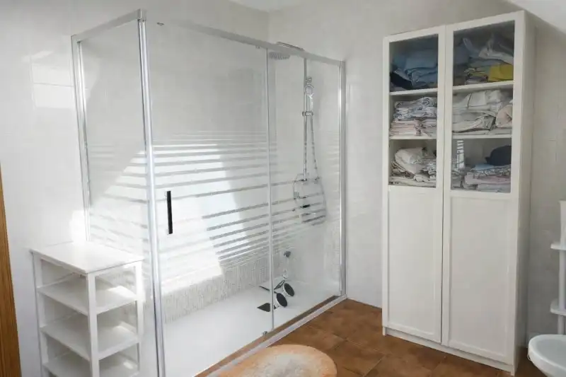 Bany de Casa adosada en venda en Valdemanco amb Calefacció, Jardí privat i Terrassa