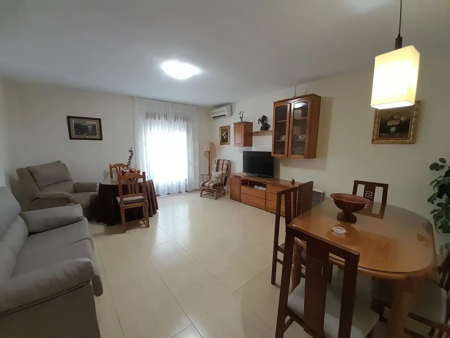 Flat with terrace to rent in Ctra. Circunvalación - La Magdalena