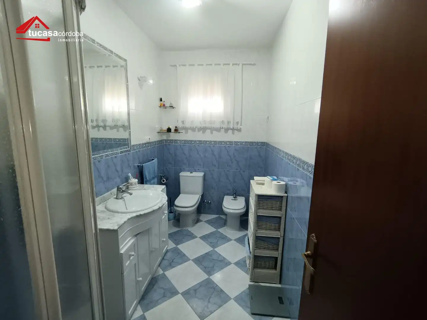 Baño de Casa o chalet en venta en Guadalcázar con Aire acondicionado, Terraza y Trastero