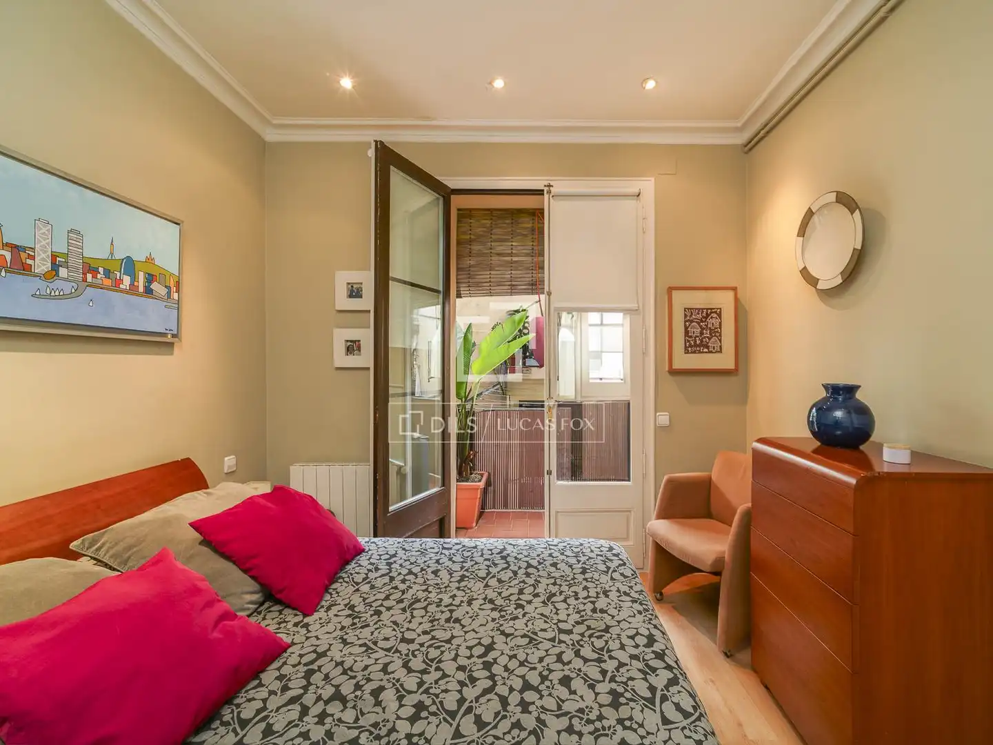 Schlafzimmer von Wohnung zum Verkauf in Barcelona mit Heizung und Balkon