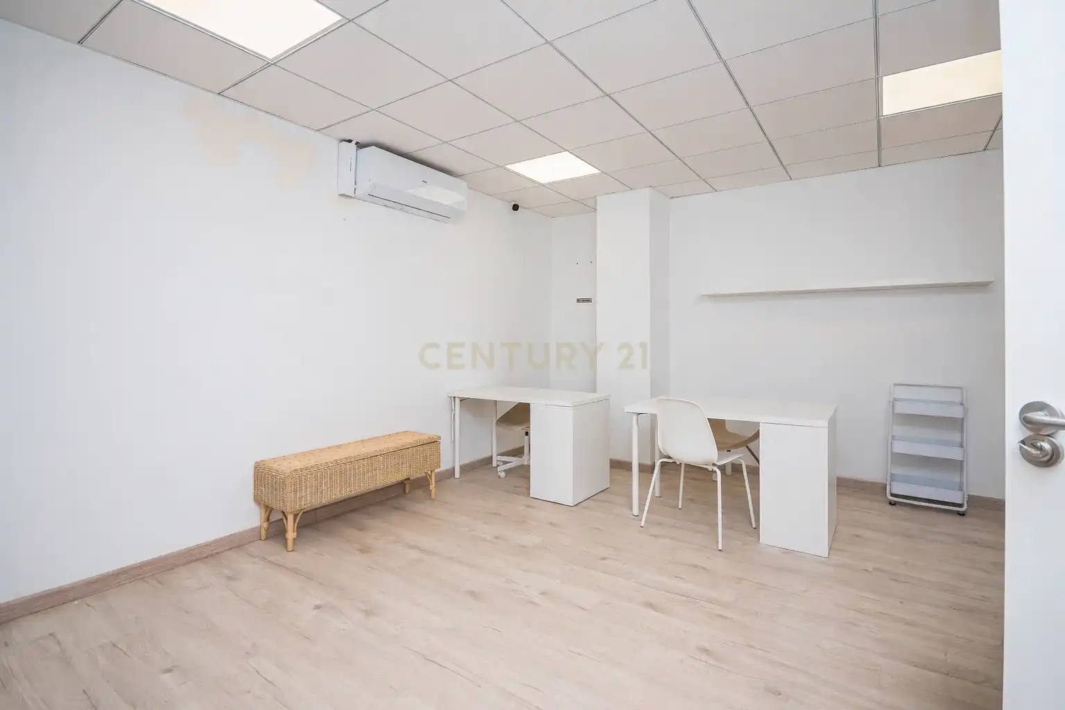 Local en traspaso en Alicante / Alacant con Aire acondicionado y Alarma