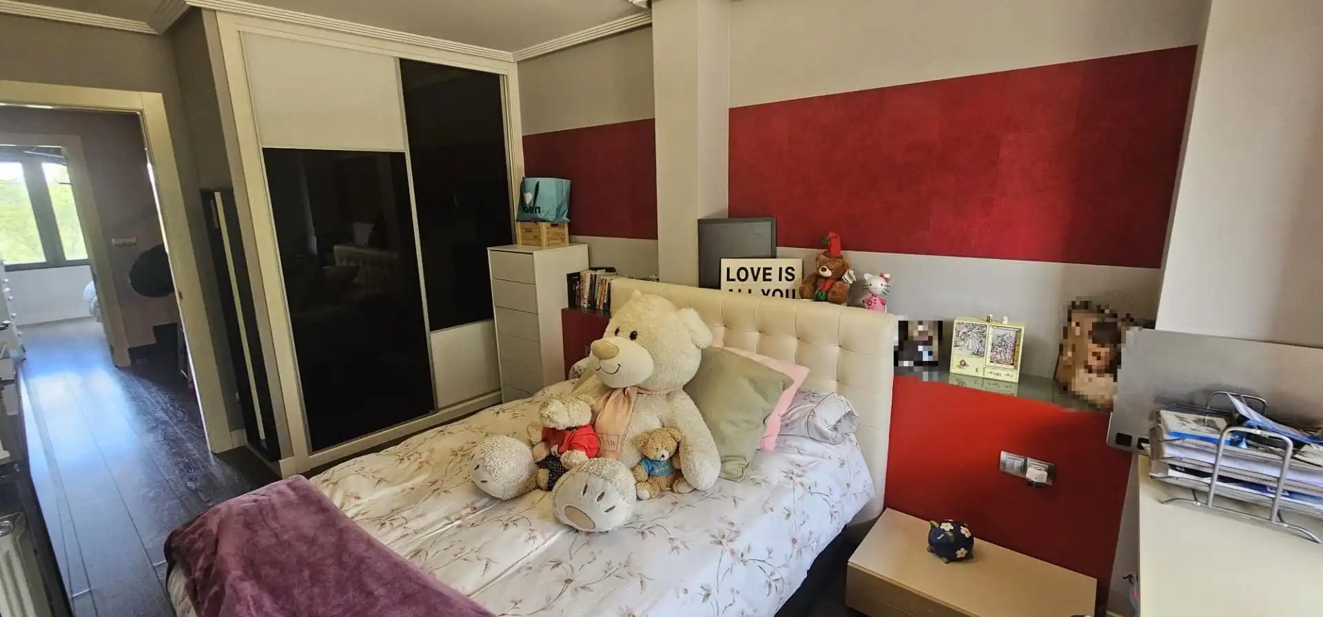 Schlafzimmer von Einfamilien-Reihenhaus zum Verkauf in Villaquilambre mit Heizung, Privatgarten und Parkett