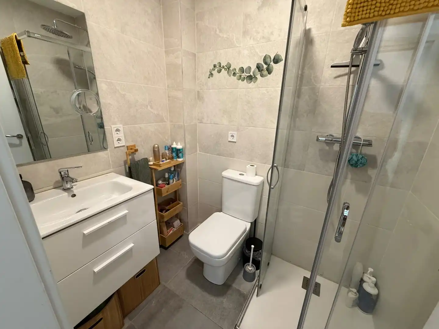 Bathroom of Flat for sale in L'Hospitalet de Llobregat