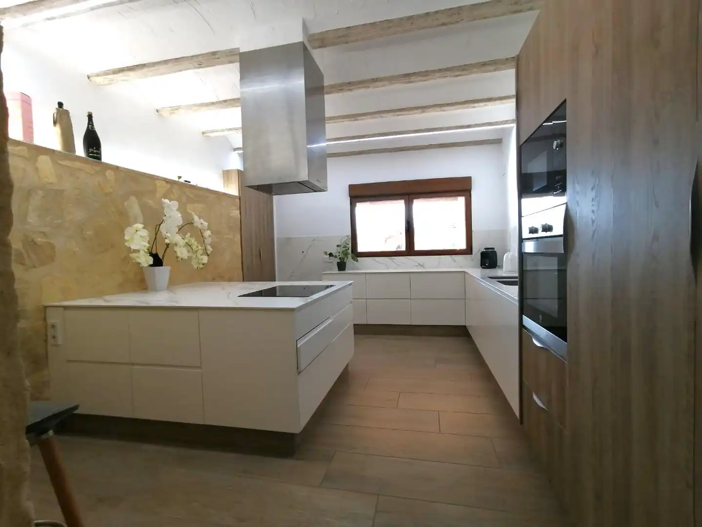 Cocina de Casa o chalet en venta en El Palomar con Aire acondicionado, Calefacción y Jardín privado