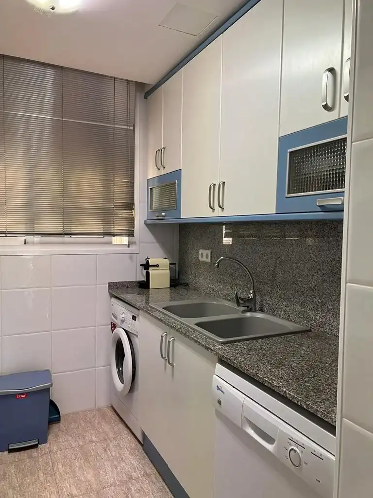 Cuina de Apartament en venda en Alcanar amb Terrassa, Traster i Piscina comunitària
