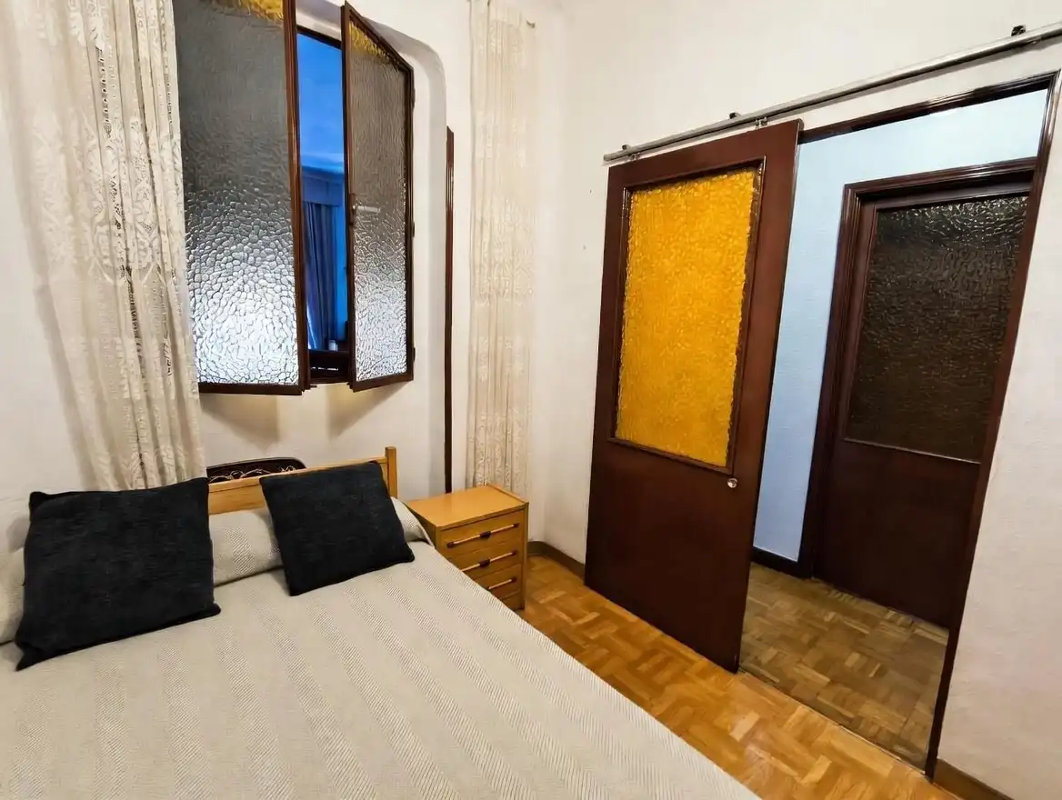 Dormitori de Pis en venda en Madrid amb Calefacció, Forn i Balcó