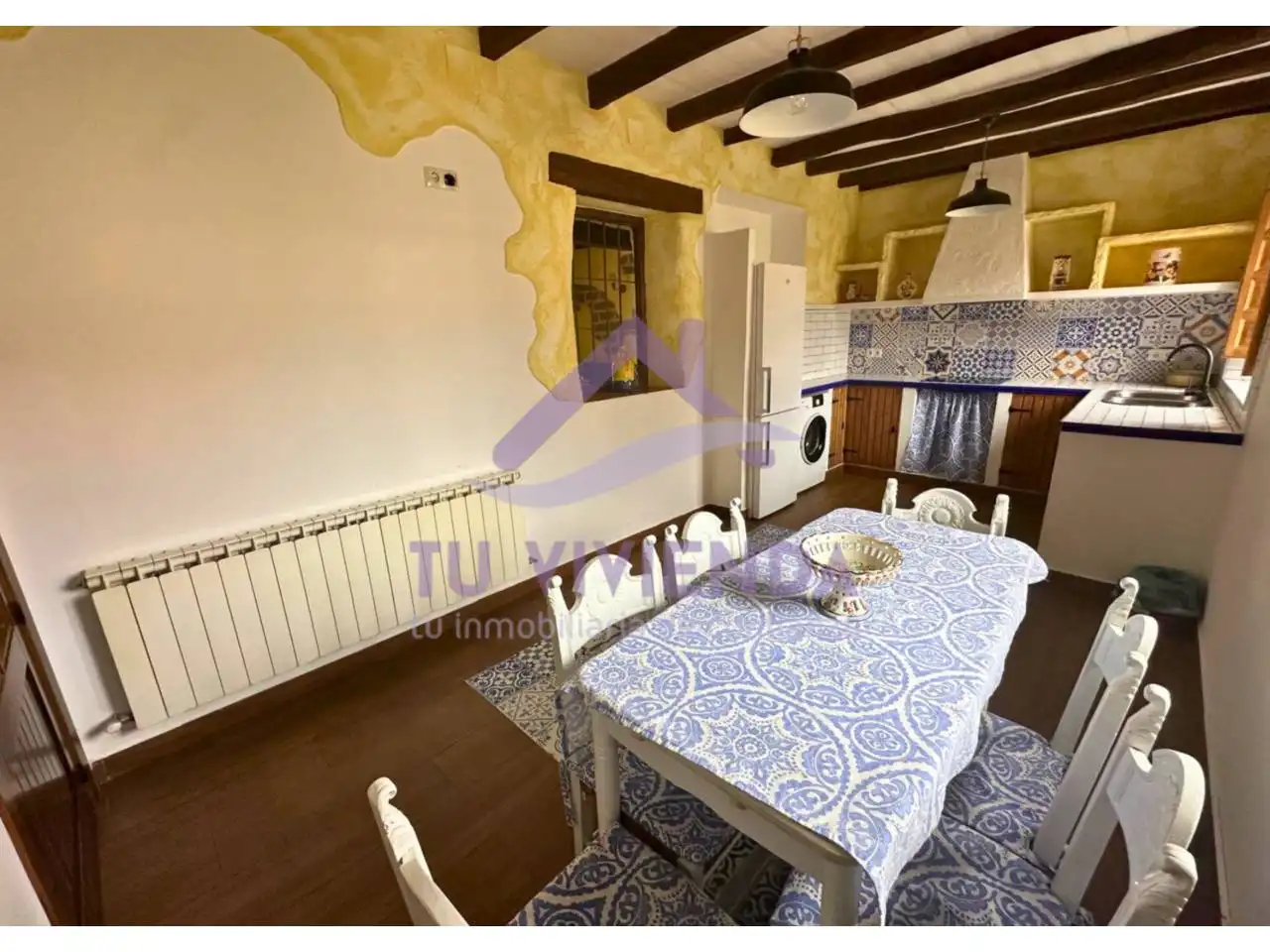 Cocina de Casa o chalet en venta en Bustillo de la Vega con Jardín privado, Piscina y Amueblado