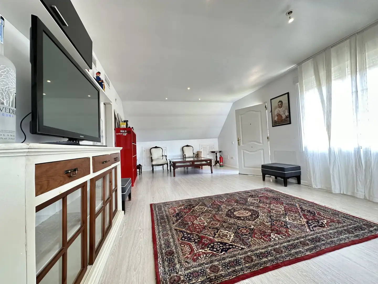 Sala de estar de Casa o chalet en venta en Boadilla del Monte con Aire acondicionado, Jardín privado y Trastero