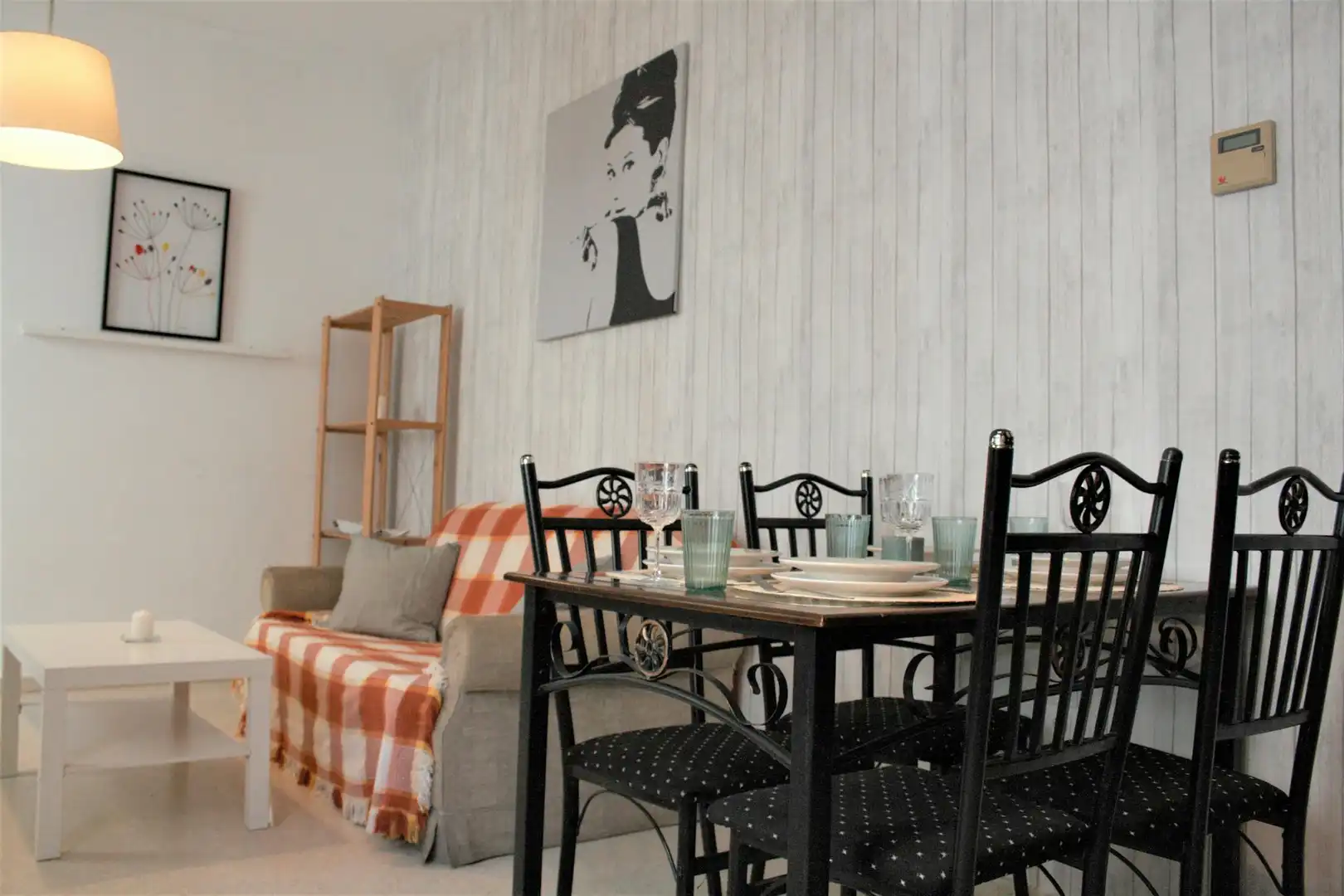 Comedor de Piso de alquiler en Sevilla con Aire acondicionado, Amueblado y Lavadora