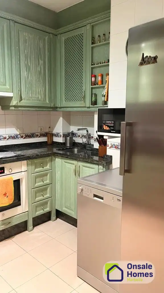 Kitchen of Flat for sale in Marbella Centro