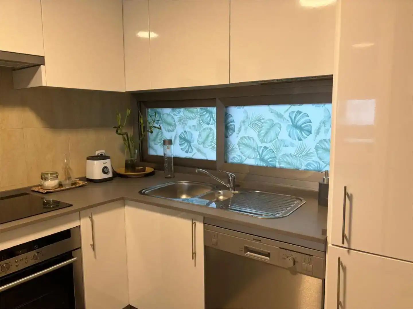 Küche von Wohnung zur Miete in La Cala Golf - Lagar Martell