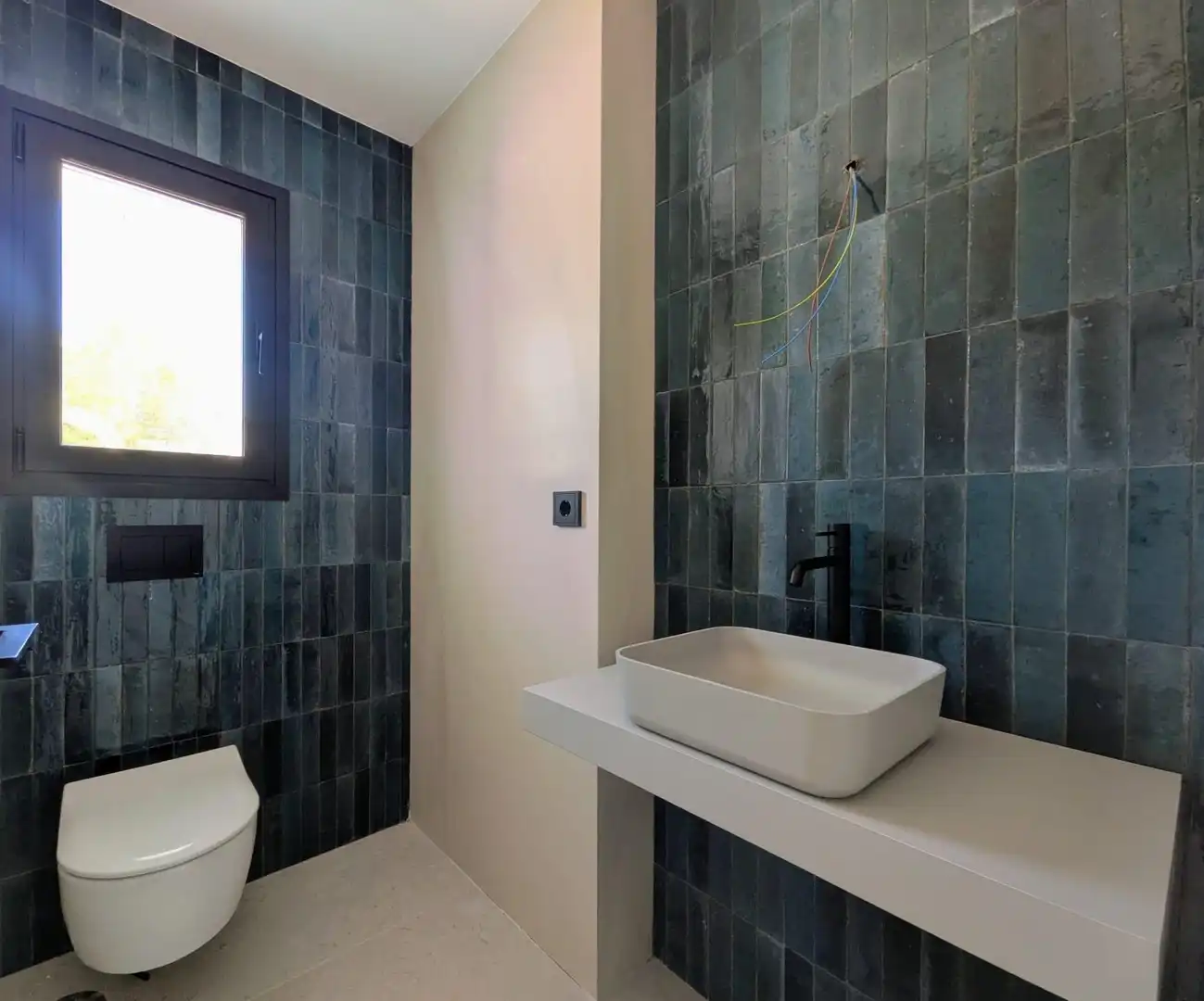 Baño de Casa adosada en venta en L'Alfàs del Pi con Aire acondicionado, Calefacción y Jardín privado