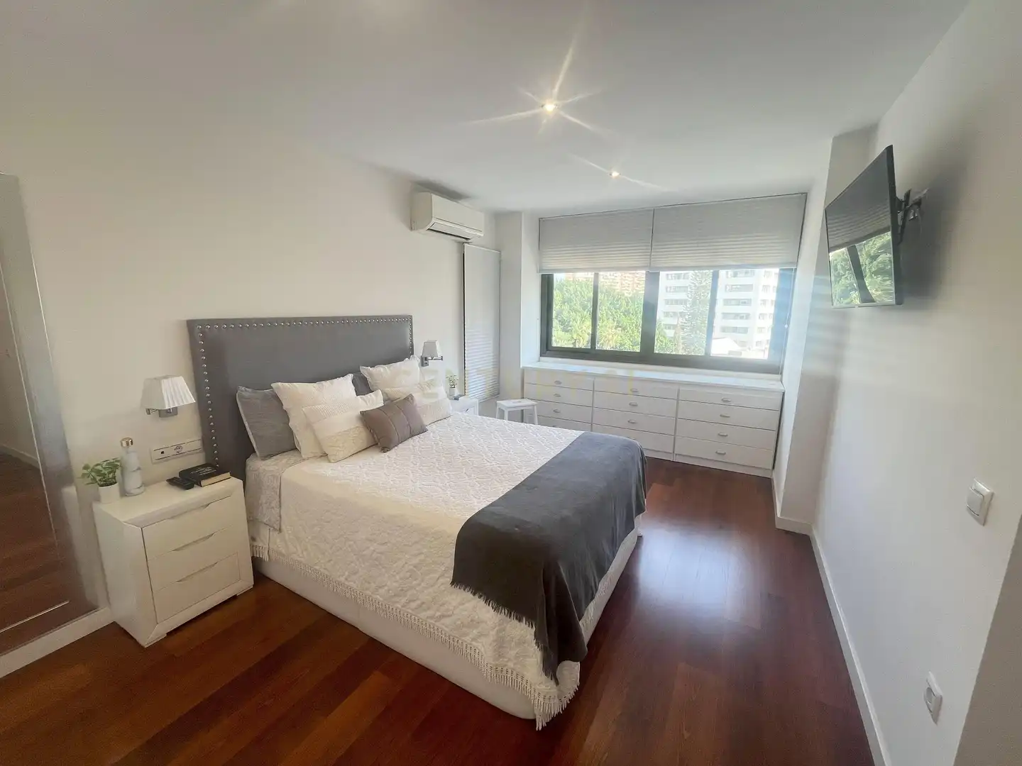 Bedroom of Flat for rent in Málaga  with Air Conditioner, Oven and Washing machine