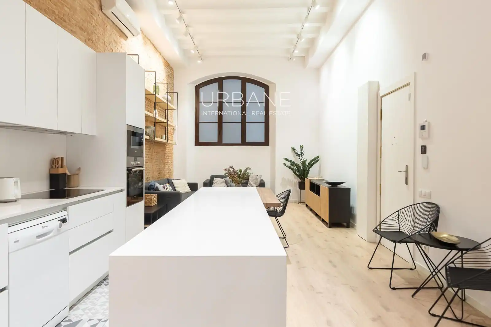 Penthouse to rent in Serra