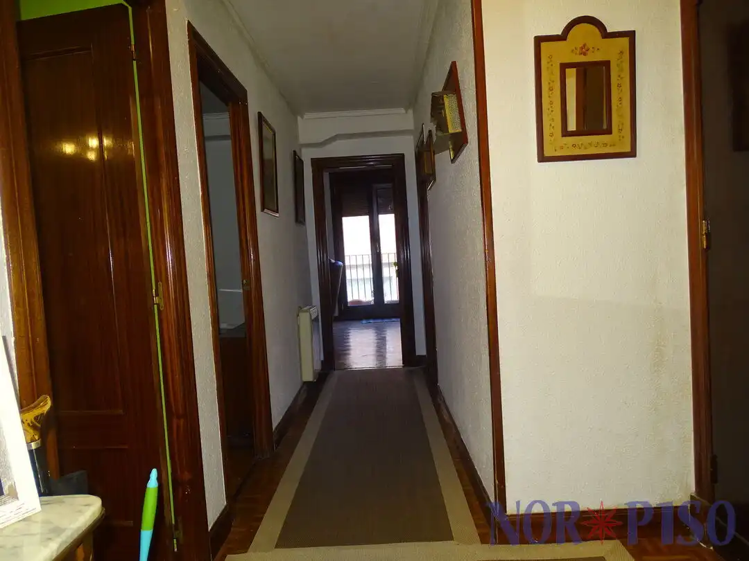 Piso con terraza en venta en Ibaiondo, imagen 9